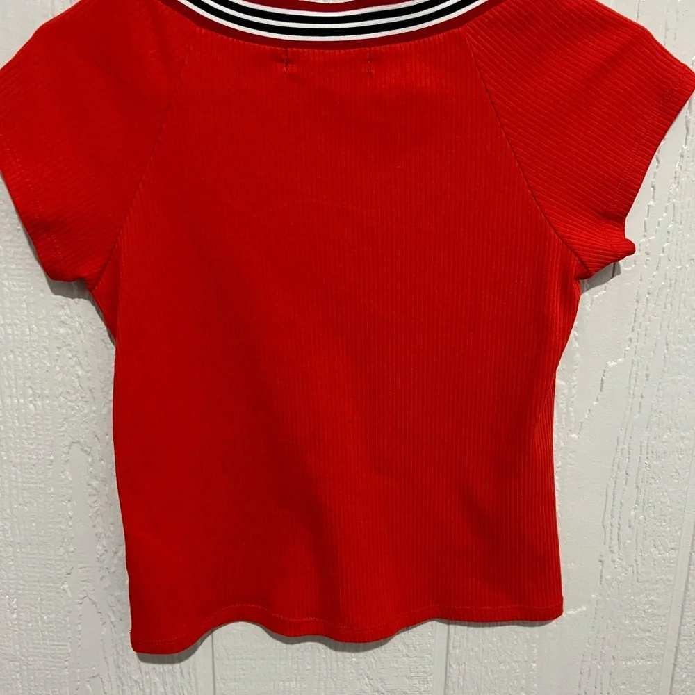 EUC Full Circle size large v-neck red crop top ribbed - Picture 4 of 5